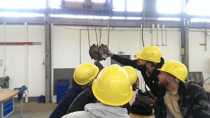 Ausbildung zum Bedienenden von Hallenkrananlagen